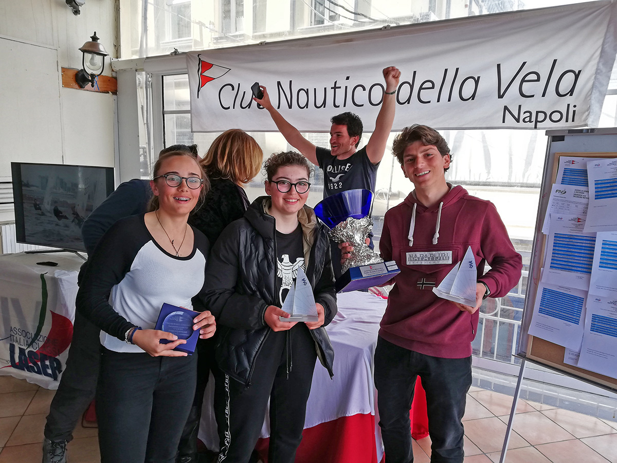 Bottino grasso per la Scuola Vela Mascalzone Latino alla IV regata zonale della Campania